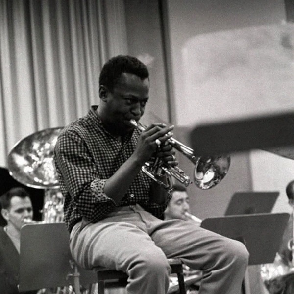 Nu Spirit LIVE: Török & Dobai Play Miles Davis