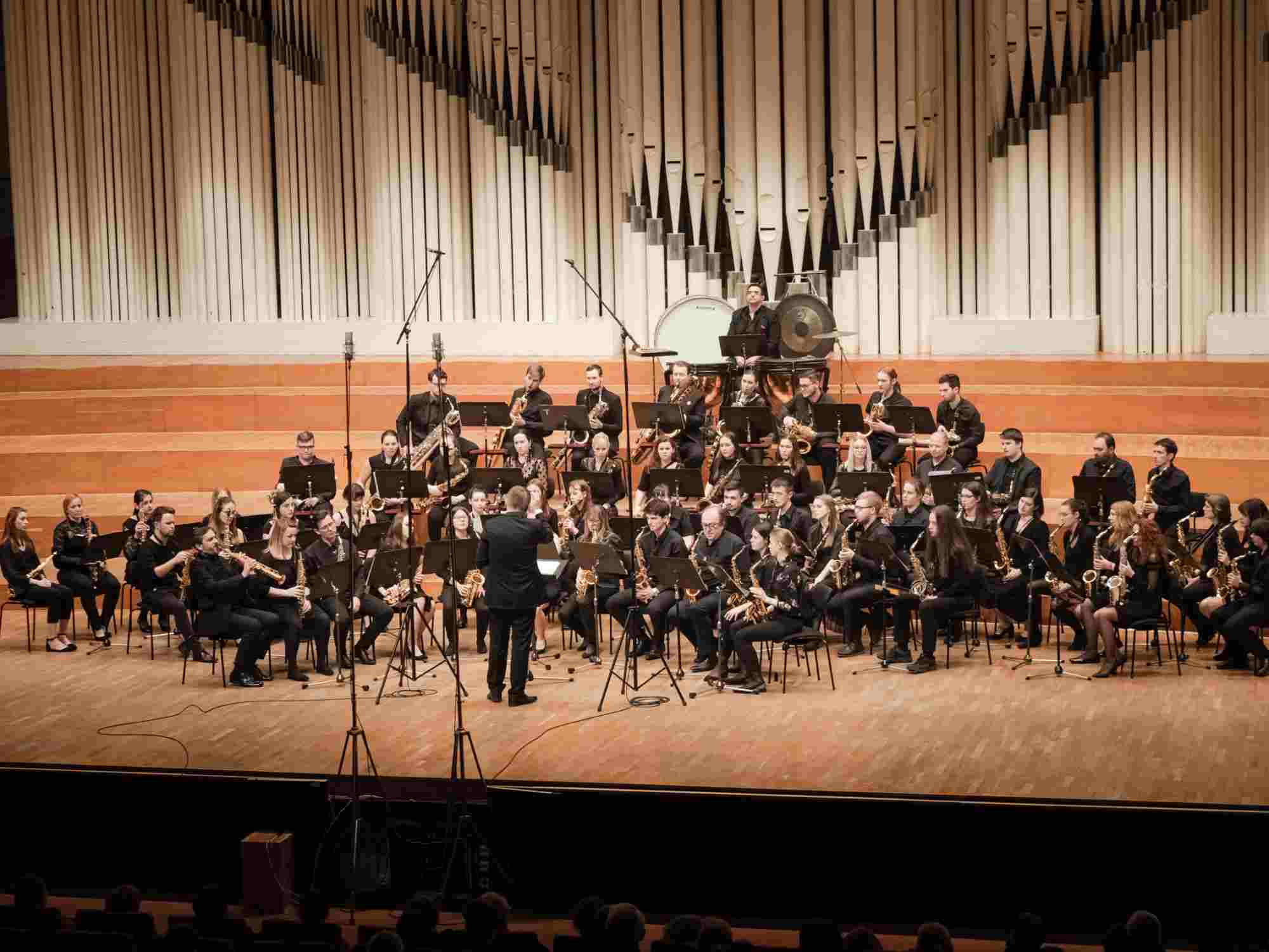 picture SAXOPHOBIA – Koncert 80-členného saxofónového orchestra