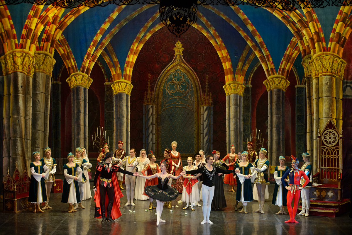 picture St. Petersburg Balet - LABUTIE JAZERO
