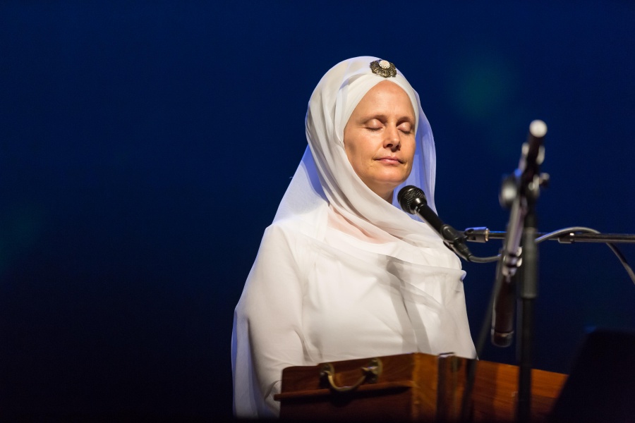 picture Snatam Kaur / Light of the Beloved Tour