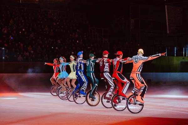picture Ruský cirkus na ľade
