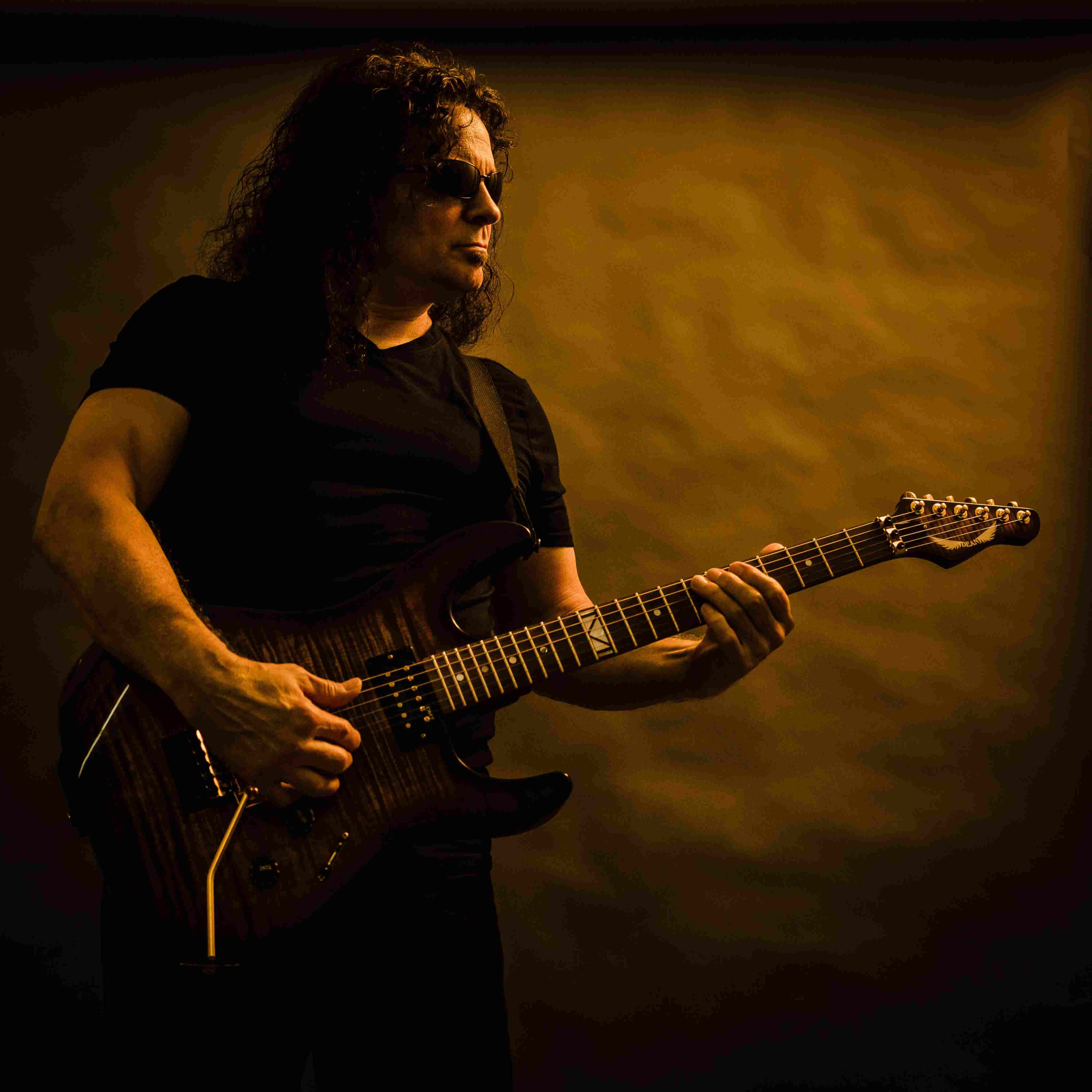 picture Vinnie Moore band