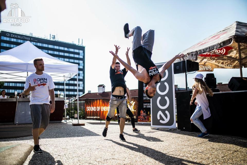 picture ROOFTOP MUSIC Day & Night