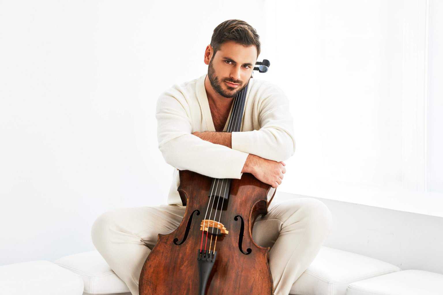 picture Hauser - Rebel with a cello