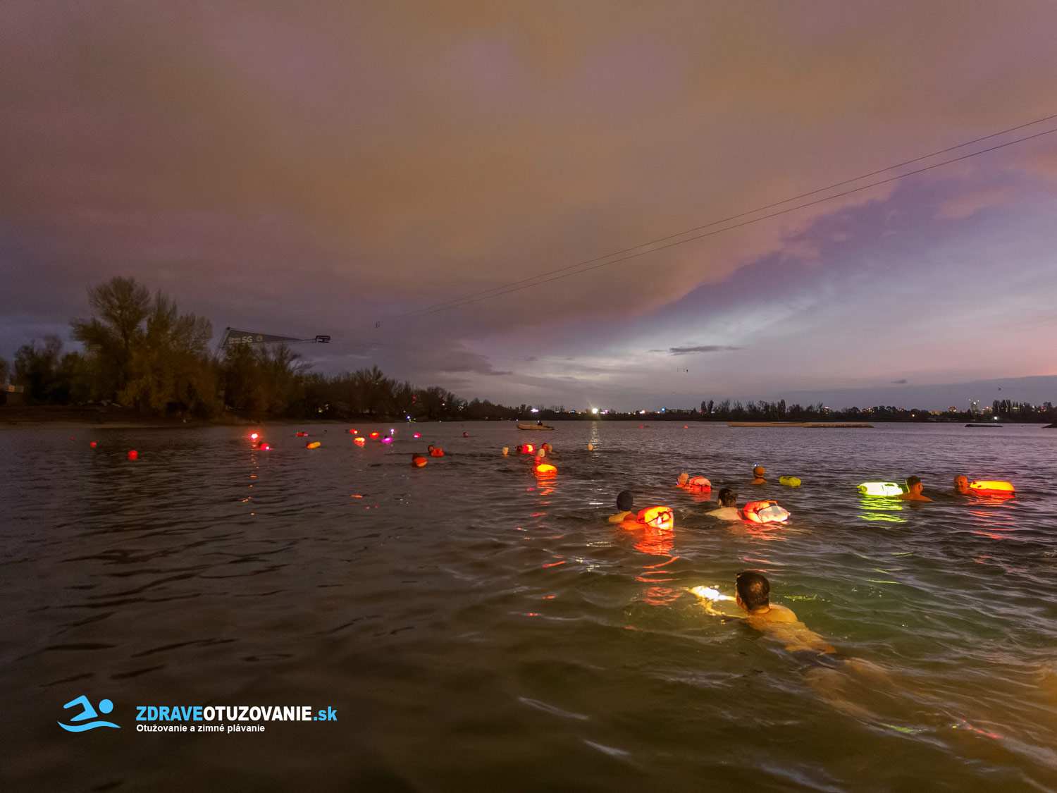 picture Bratislavské Lampiónové Plávanie