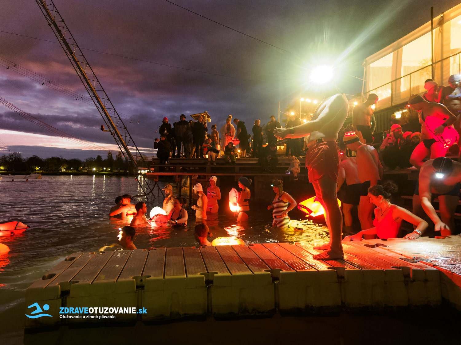picture Bratislavské Lampiónové Plávanie